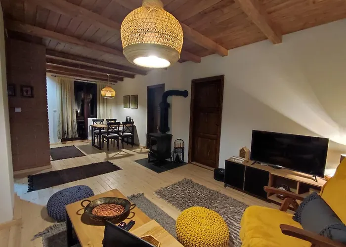 Pahulja * 亚霍里纳