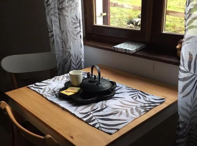 Pahulja * 亚霍里纳