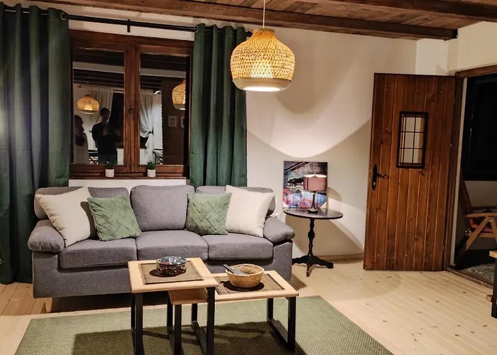 Pahulja 亚霍里纳