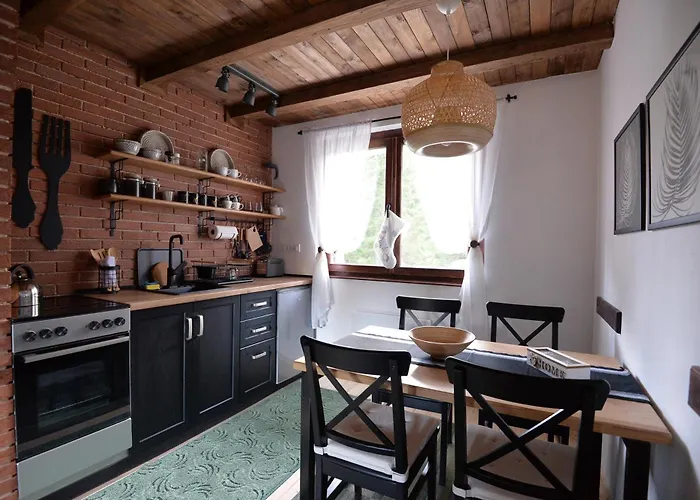 Pahulja * 亚霍里纳